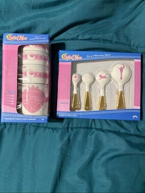 Sailor Moon Pink & Gold Measuring Cup and Spoon Set